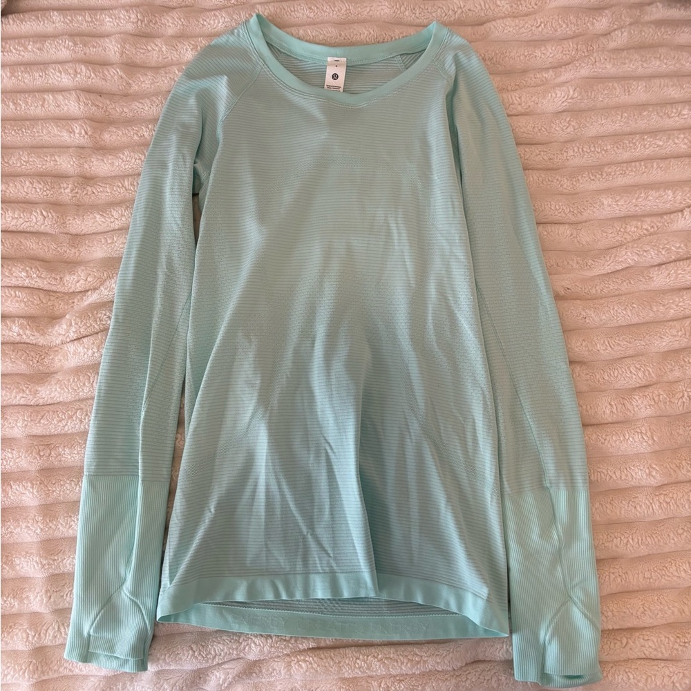 Lululemon long sleeve swiftly tech